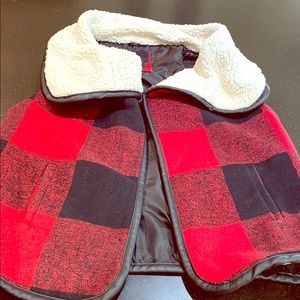 Buffalo print flannel vest with fur lapel